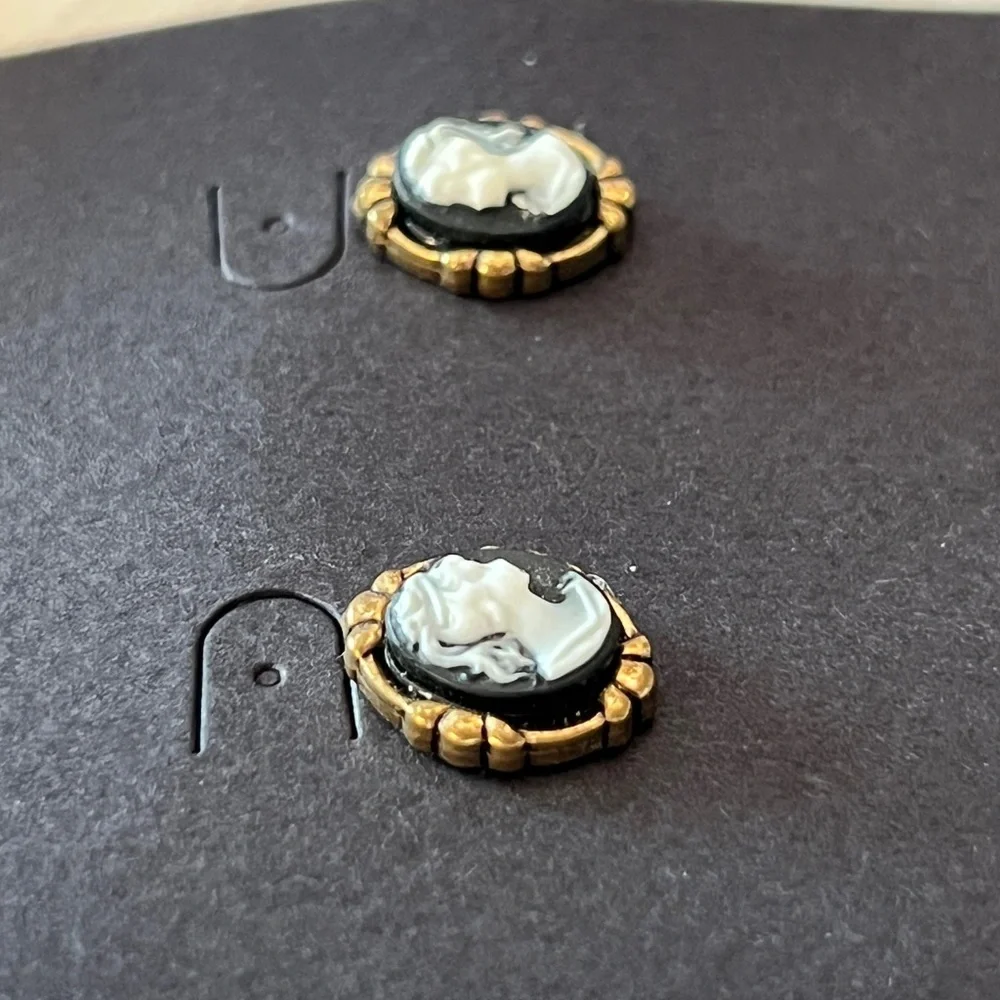 Elegant Gold and Black Cameo Earrings